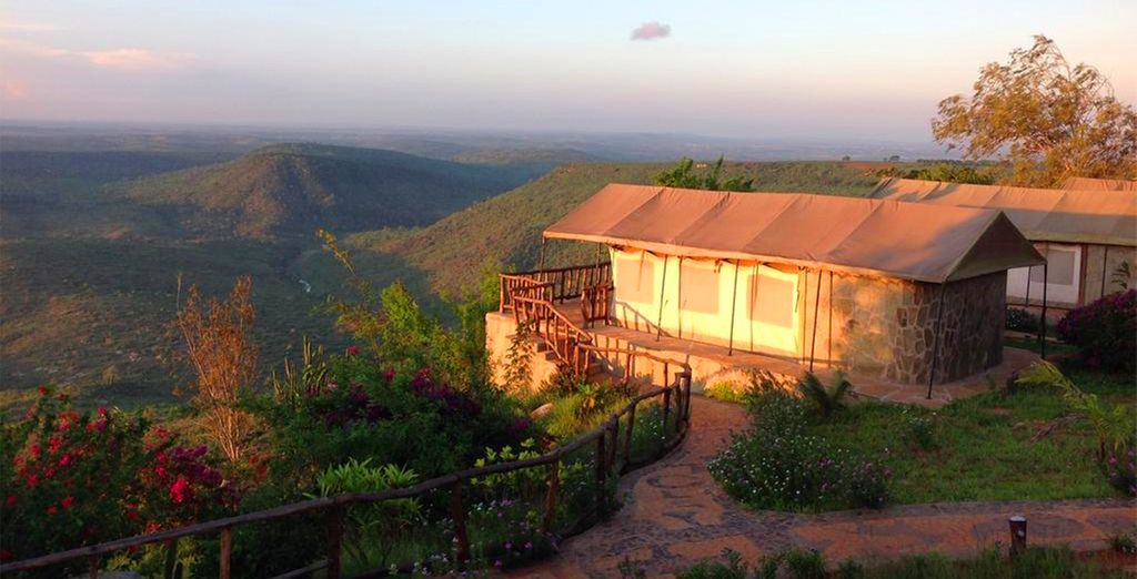 Pinewood Beach Resort and Spa 4* + Safari