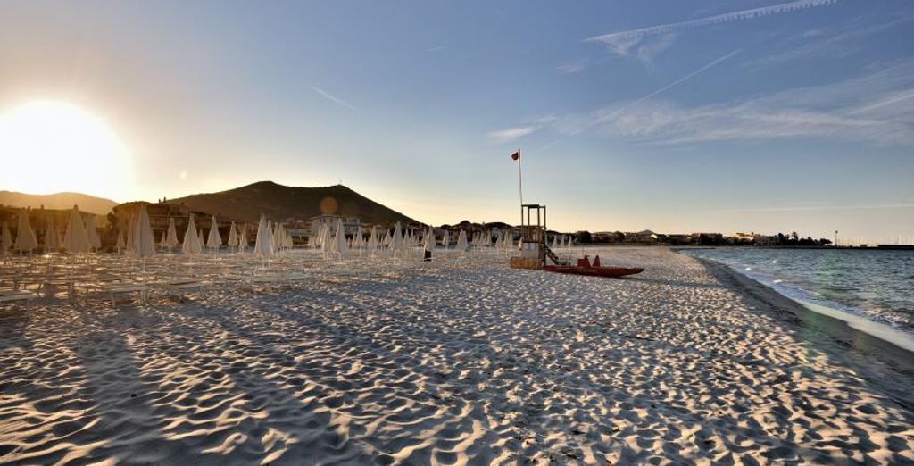 Nicolaus Club Cala Della Torre 4*