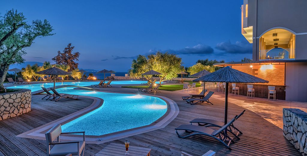 Elegance Luxury Executive Suites 5*