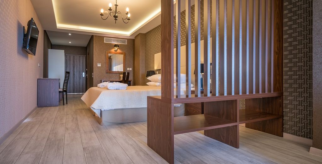 Elegance Luxury Executive Suites 5*