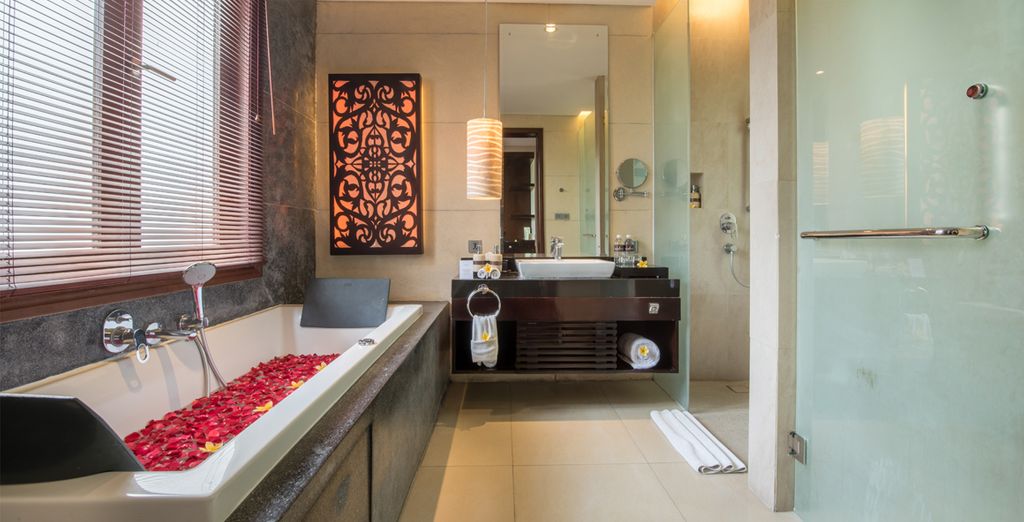 Adiwana Resort Jembawan 4* + Villa Kayu Raja 4* + Tanadewa Luxury Villas & Spa 4*
