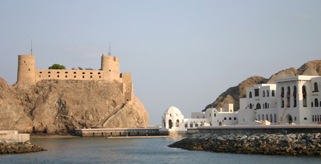 Tour dell'Oman e mare a Mussanah con guida parlante italiano