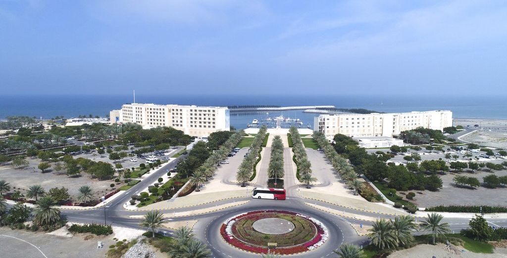 Tour dell'Oman e mare a Mussanah con guida parlante italiano