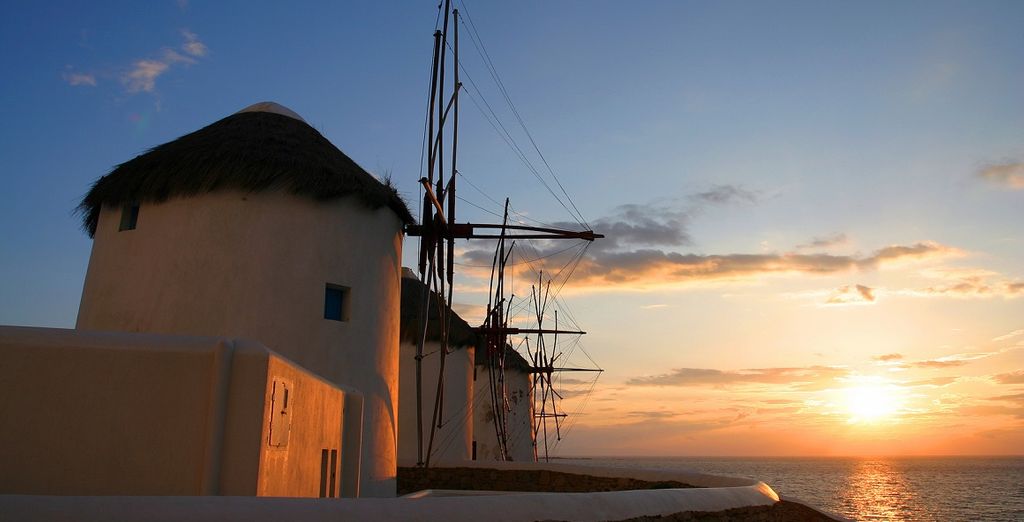 Tour delle Cicladi con possibile estensione a Paros