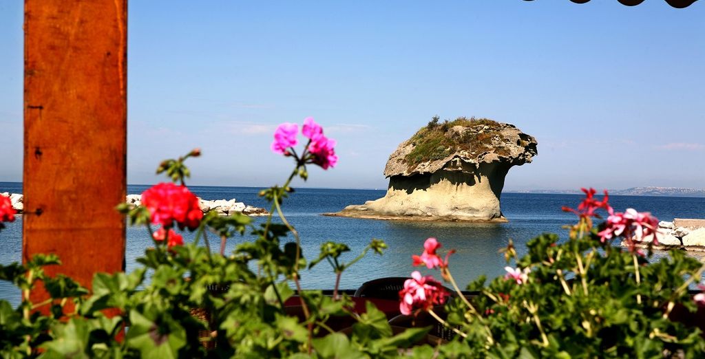 Tour e minitour di Ischia in 4* con escursioni a Positano e Amalfi