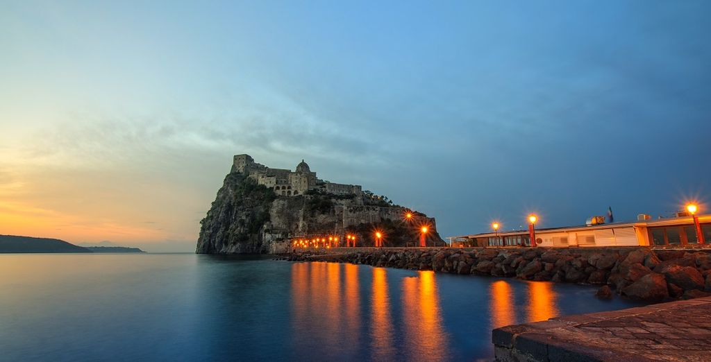 Tour e minitour di Ischia in 4* con escursioni a Positano e Amalfi