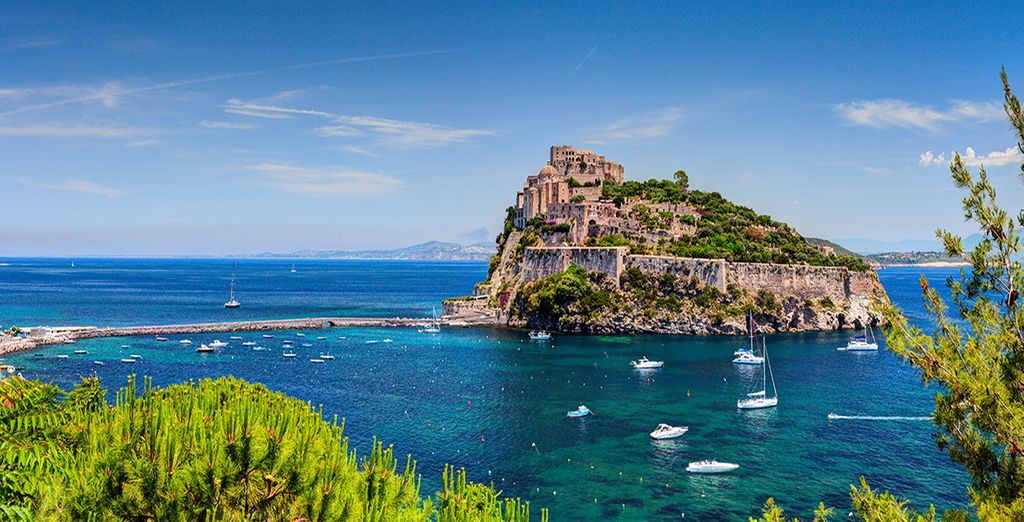 Tour e minitour di Ischia con escursioni a Positano e Amalfi