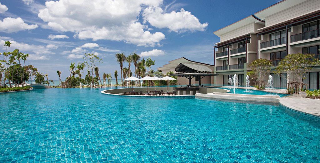 The Sukosol Hotel 5* + The Yama Hotel Phuket 4* + Deevana Plaza Krabi Aonang 4* + Le Méridien Khao Lak Resort & Spa 5*