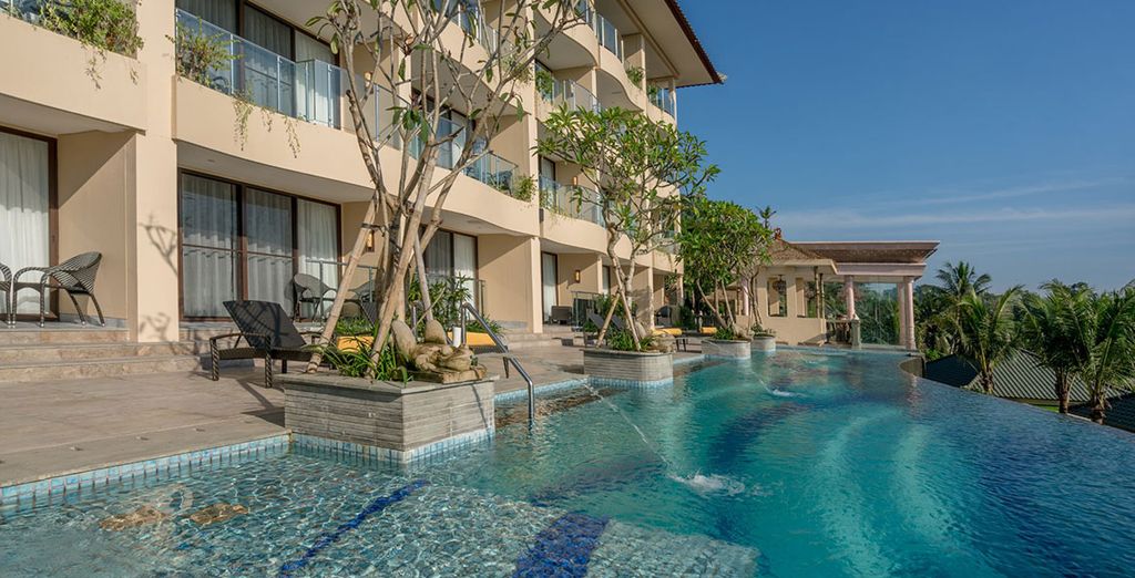 SereS Springs Resort & Spa 5* + Anema Resort Gili Lombok 5* + X2 Bali Breakers Resort 5*