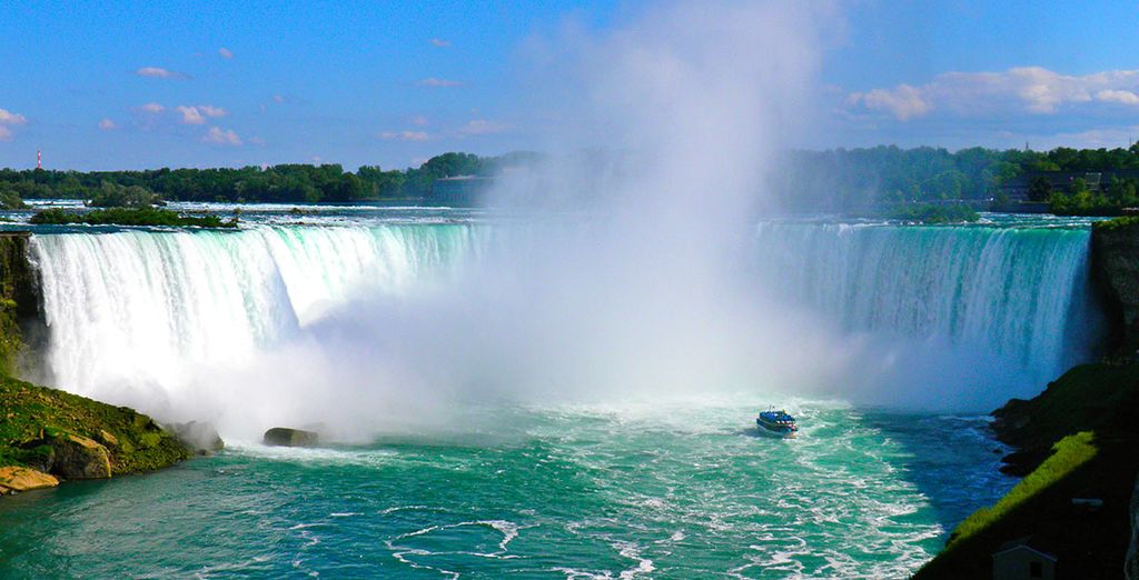 Fotografia delle cascate del Niagara in Canada, vicino agli Stati Uniti