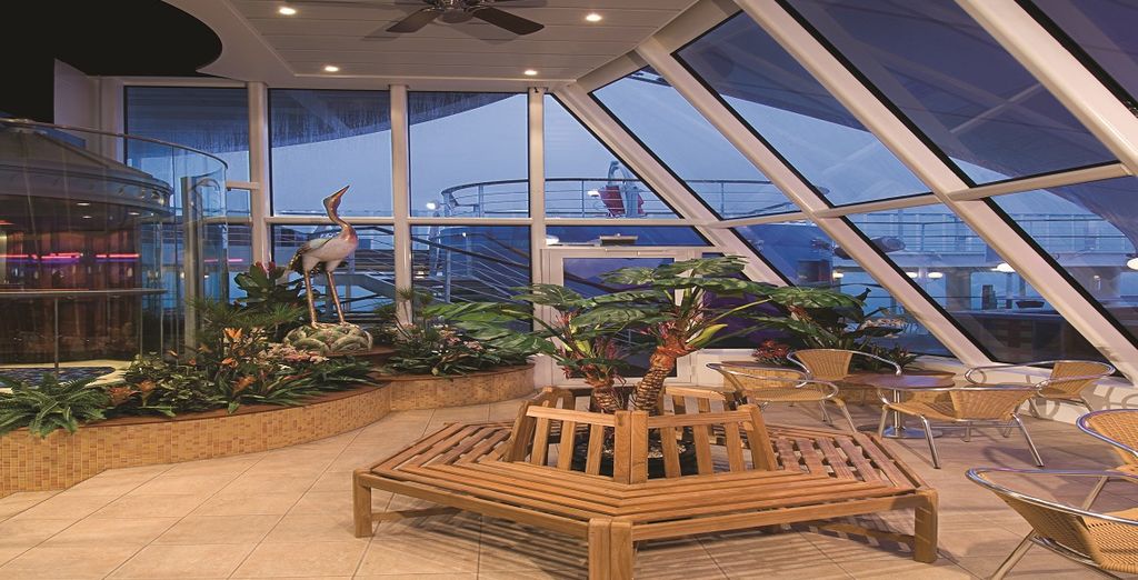 Hotel Hyatt regency Waikiki Beach Resort and SPA 4* (o similare) + Crociera Isole Hawaii con Pride Of America