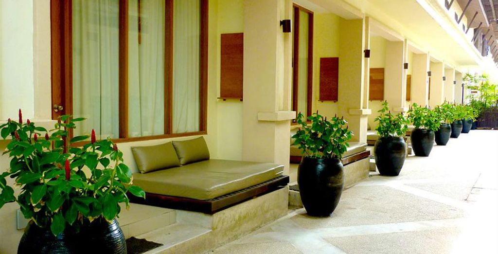 Hotel Mandarin 4* + Iyara Beach Hotel & Plaza 4*