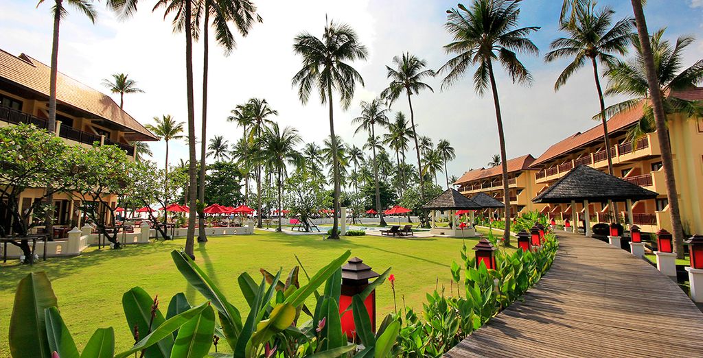 Galleria 12 Bangkok Hotel by Compass Hospitality 4* + The Emerald Cove Koh Chang 5*