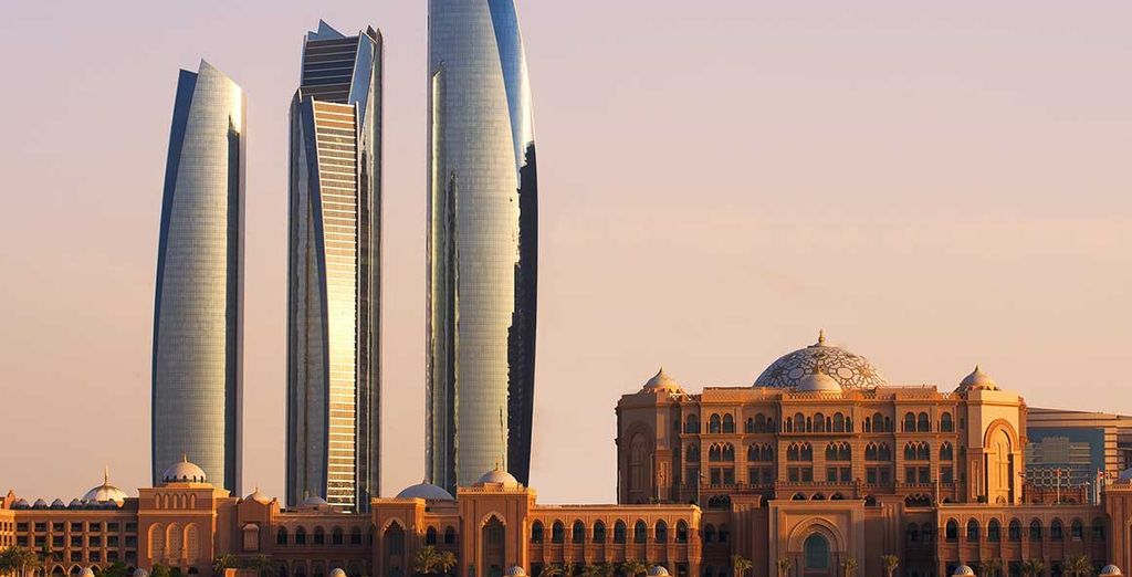 Mövenpick Jumeirah Lakes Towers 5* & The Ritz-Carlton Abu Dhabi Grand Canal 5*