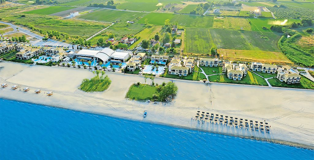 Mediterranean Village 5*