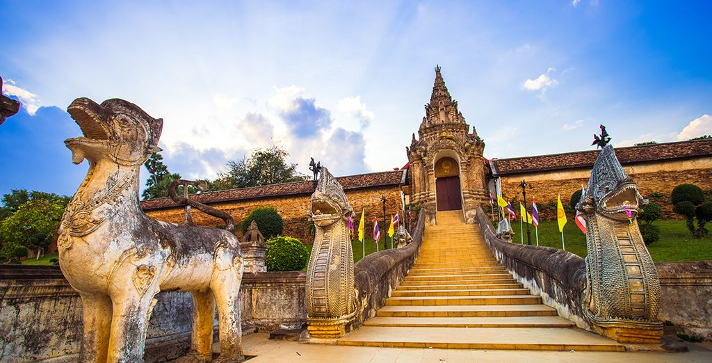 Tour a Nord di Bangkok + Chanalai Flora Resort Phuket 4*