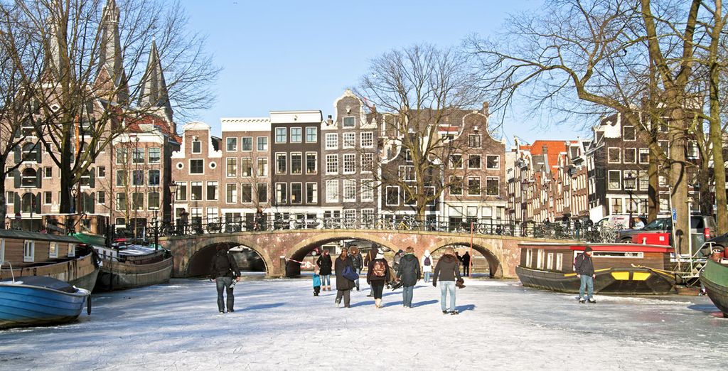 Hotel NH Amsterdam Caransa 4*