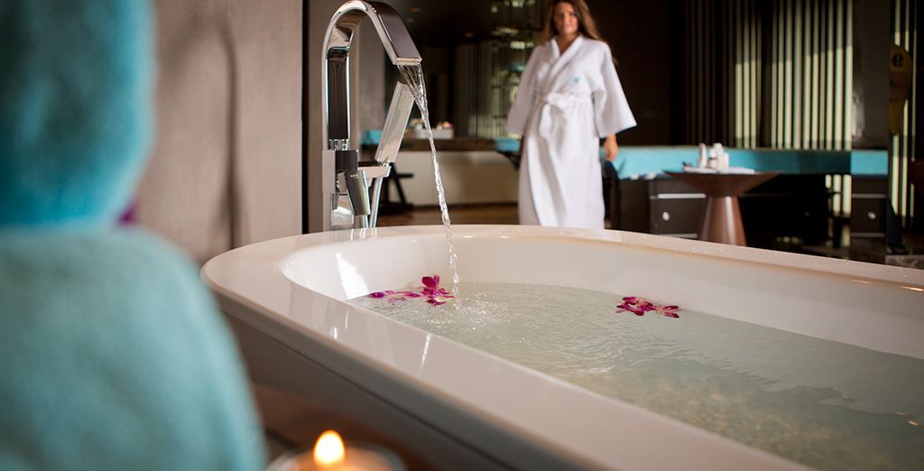 Jumeirah Etihad Towers 5* + Al Ain Rotana 5*
