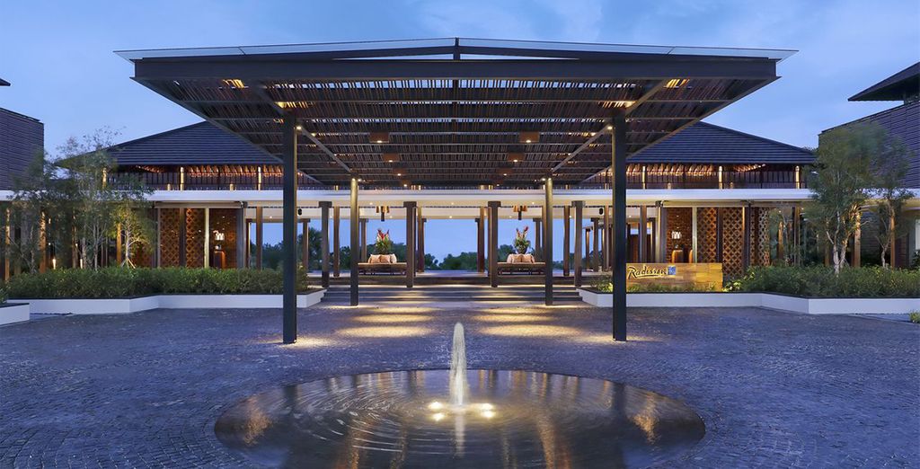 Adiwana Resort Jembawan 4* + Radisson Blu Bali Uluwatu 5*