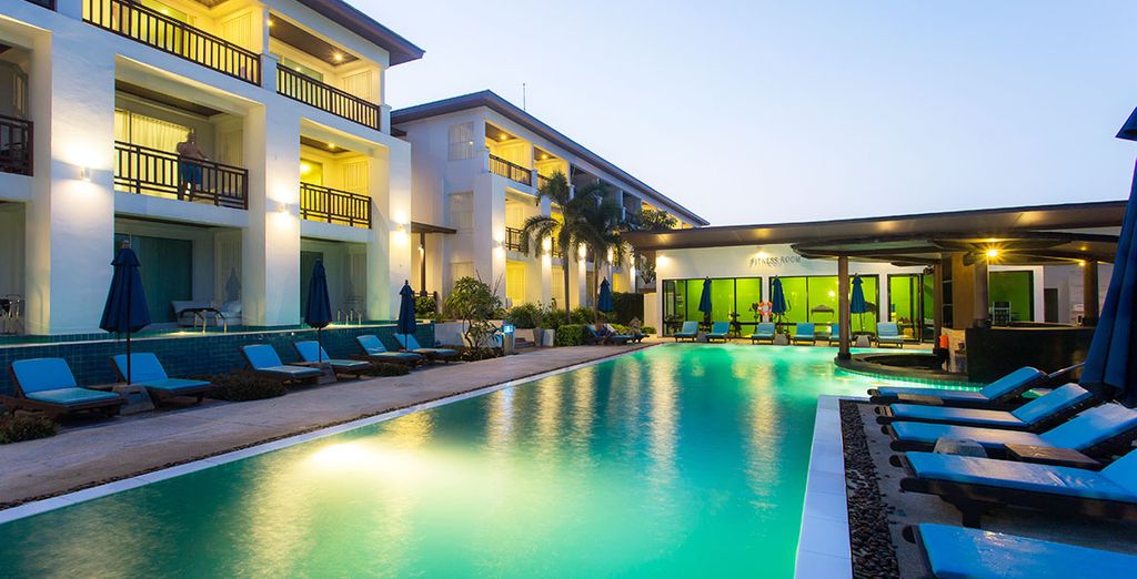 Samui Resotel Beach Resort 4* + Mandarin Hotel Bangkok 4*