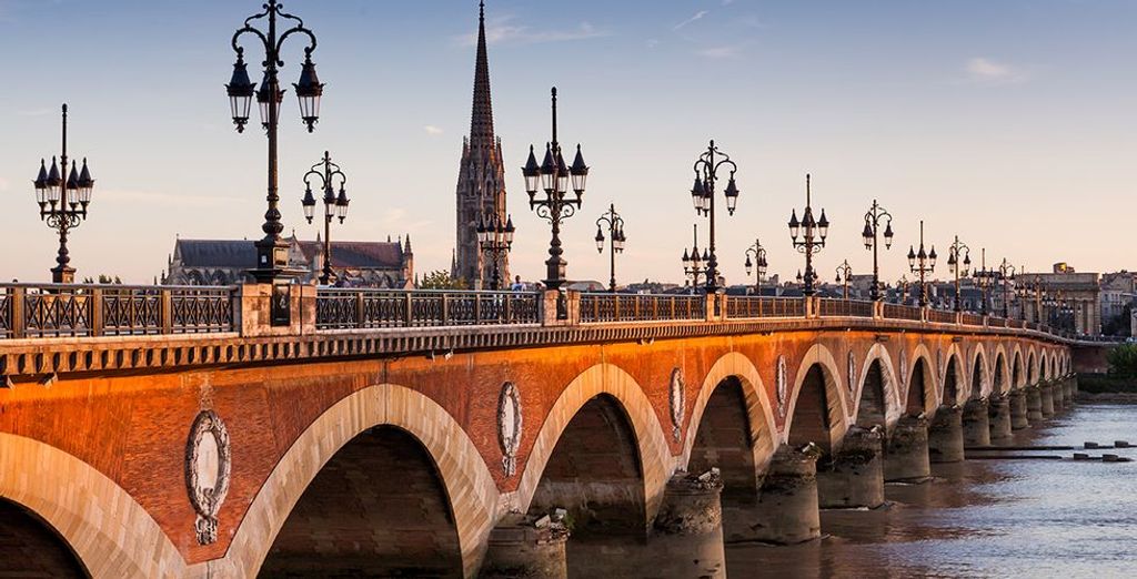 Hilton Garden Inn Bordeaux Centre 4*