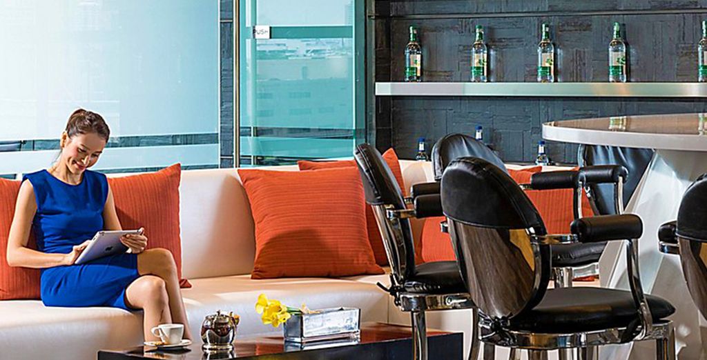 The Empress Premier Hotel Chiang Mai 5* + Holiday Inn Bangkok Sukhumvit 4* + Crowne Plaza Phuket Panwa Beach 5*