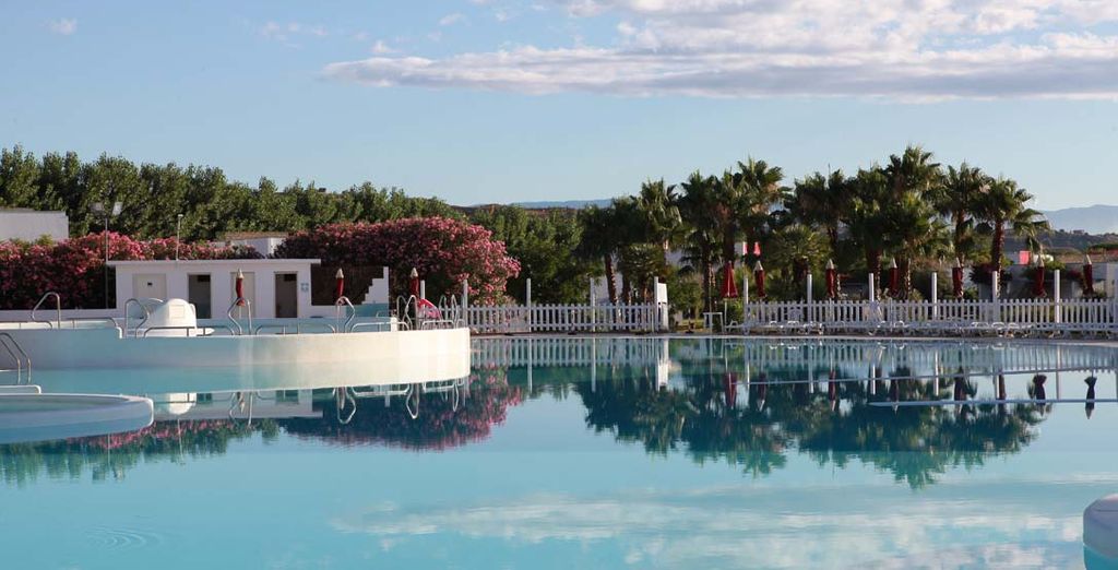Club Esse Sunbeach 4*