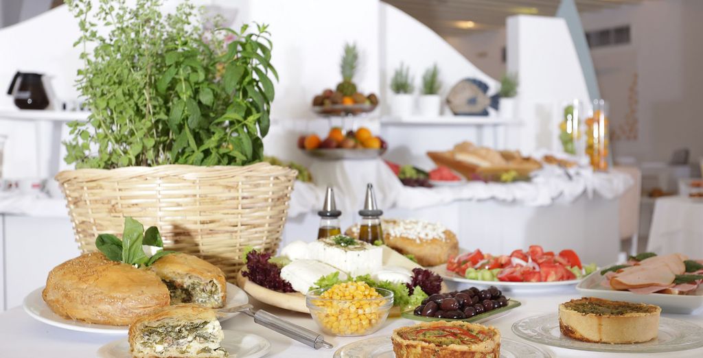 Mykonos Palace Beach Hotel 4*