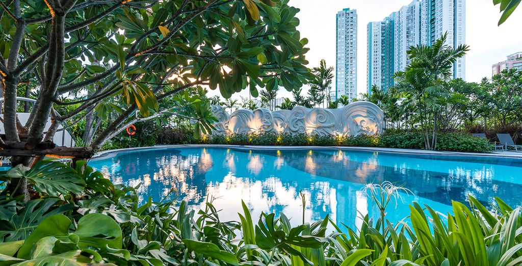 The Leaf on the Sands Khao Lak 4* + Chatrium Residence Sathorn Bangkok 4*