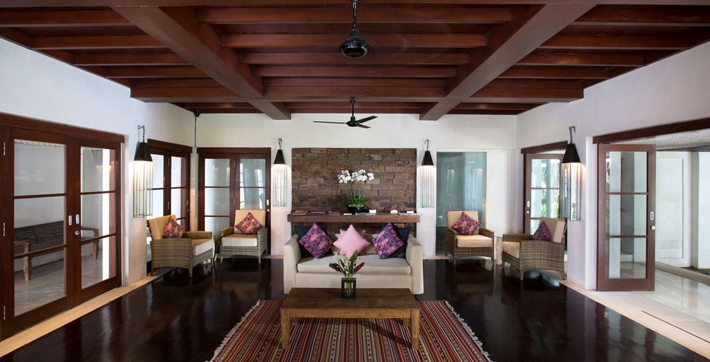 Ubud Village Monkey Forest Hotel 4* & Melia Bali 5*