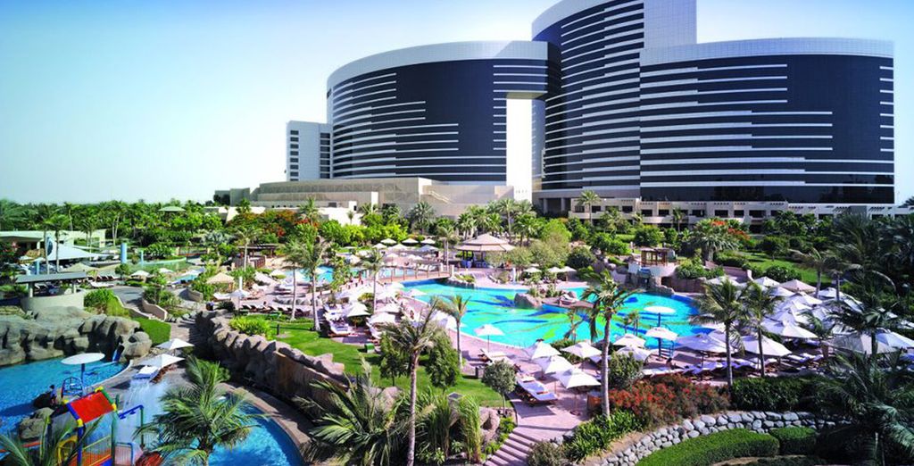 Cachet Resort Dewa Phuket 5* & Grand Hyatt Dubai 5* 