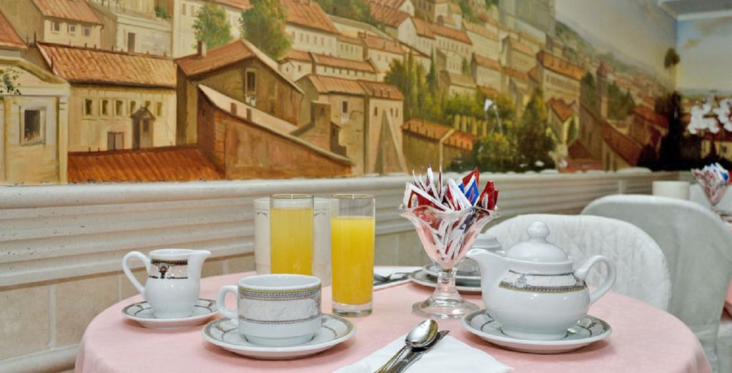 Hotel Pantheon 4*