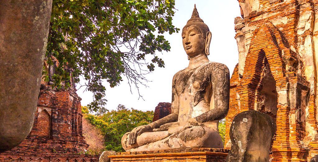 Tour a Nord di Bangkok + Chanalai Flora Resort Phuket 4*