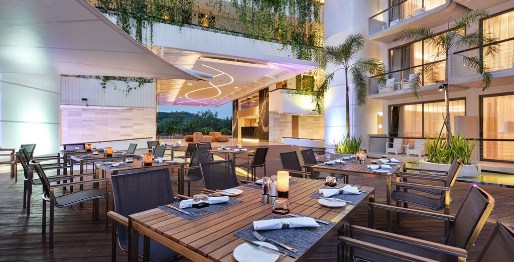 Mandarin Hotel By Centrepoint Bangkok 4* + Dream Phuket Hotel & Spa 5*