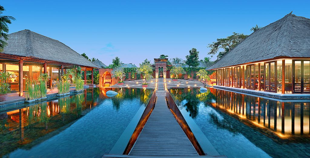 MGallery The Royal Beach Seminyak 5* + MGallery Amarterra Villas Nusa Dua 5*