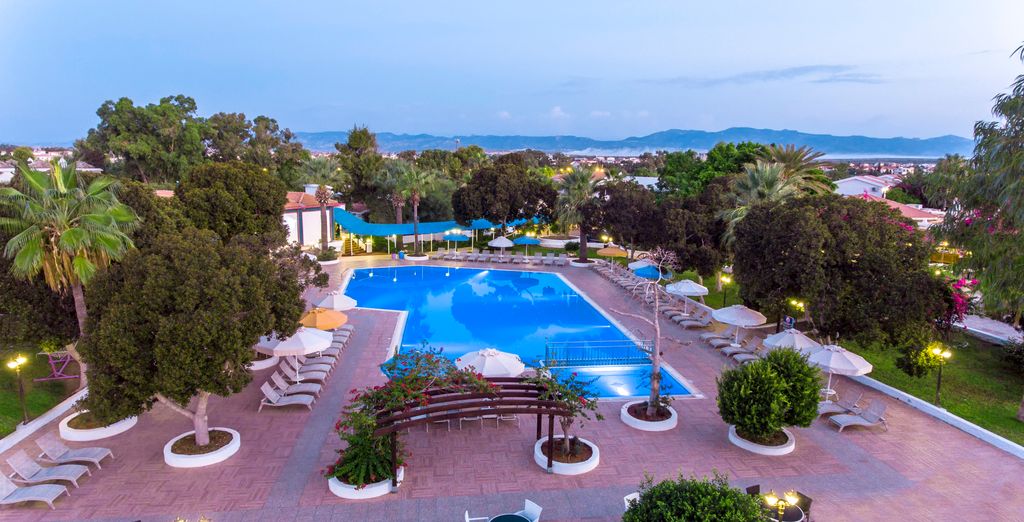 Merit Cyprus Garden 4*