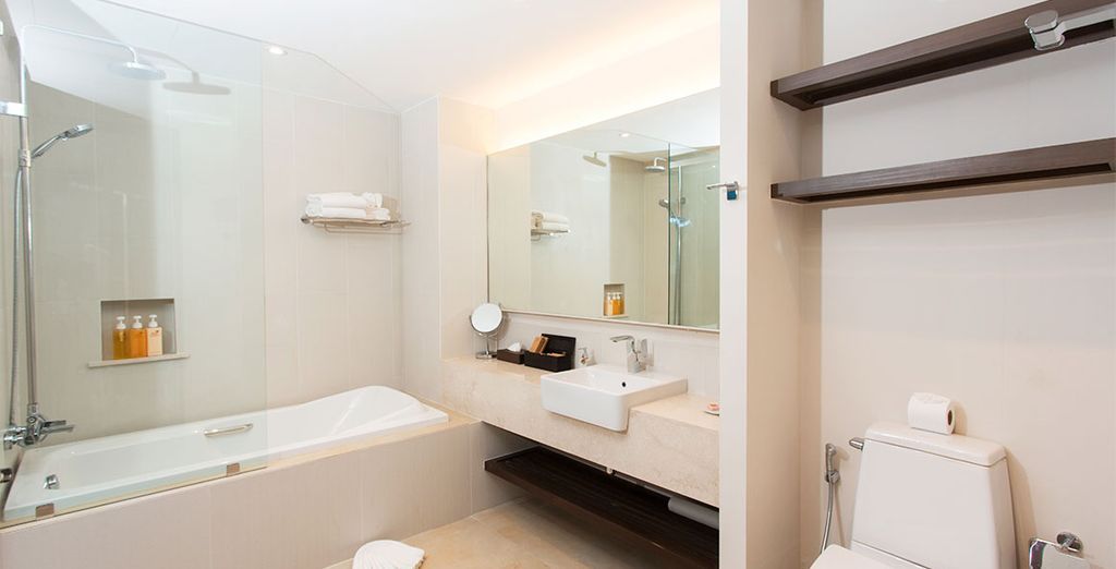 Dewa Phuket Resort 5* + Koh Yao Yai Village 4* + Mai Holiday By Mai Khao Lak 5*