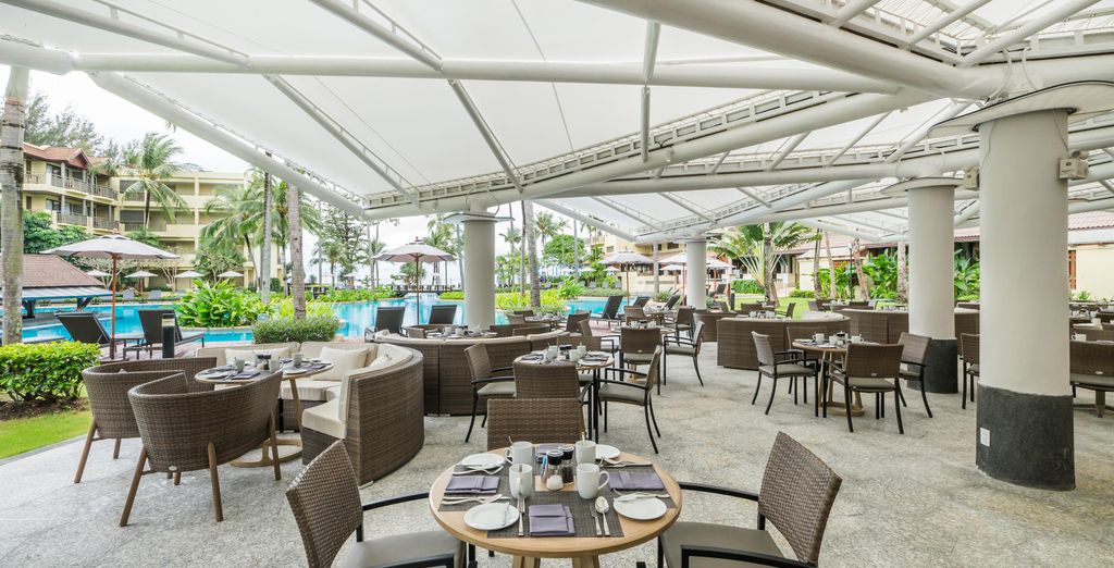 The Sukosol Hotel 5* + Phuket Marriott Resort and Spa, Merlin Beach 5* 