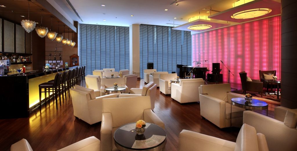 Grand Sukhumvit Bangkok 5* + Beyond Hotel Patong 4*