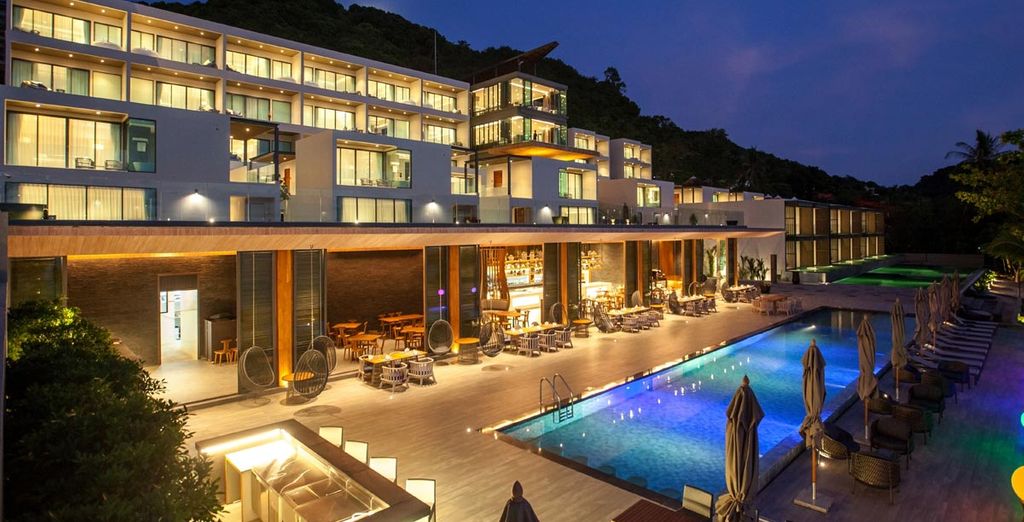 LiT Bangkok Hotel 5* +  My Beach Resort Phuket