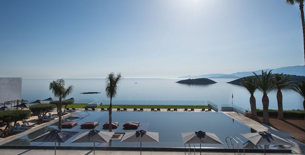 Minos Palace Hotel & Suites 5*