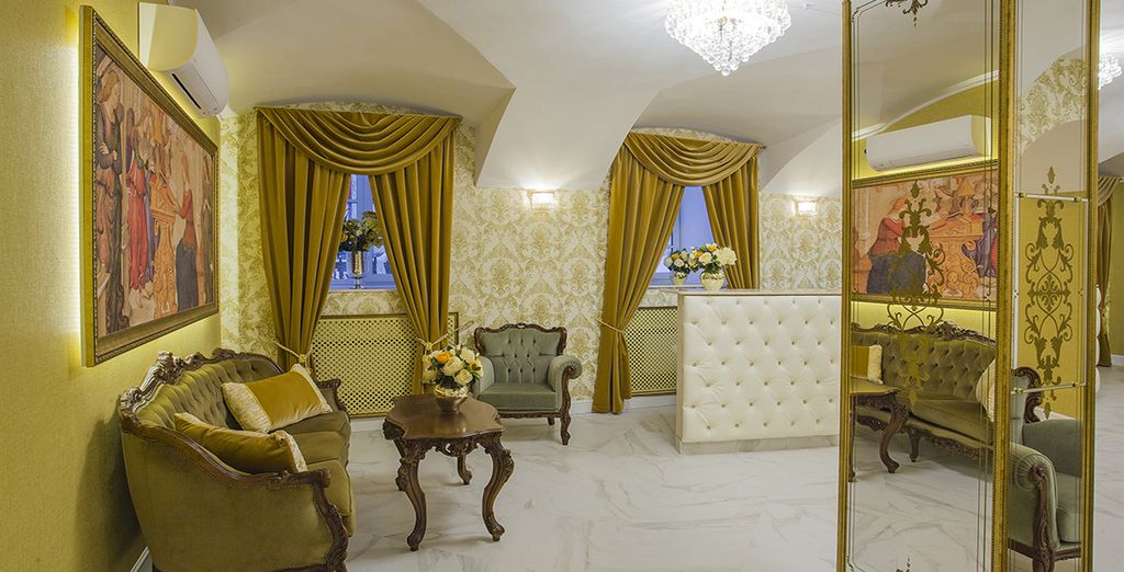 Catherine Art Hotel 