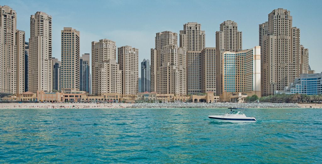 Dubai Hotel JA Ocean View & Abu Dhabi Crownw Plaza YAS