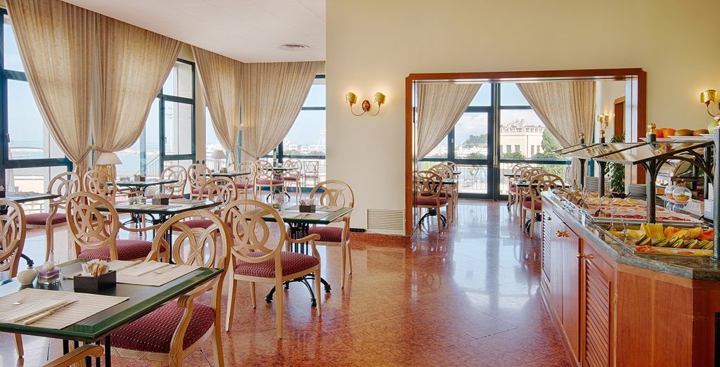 Hotel NH Ancona 4*
