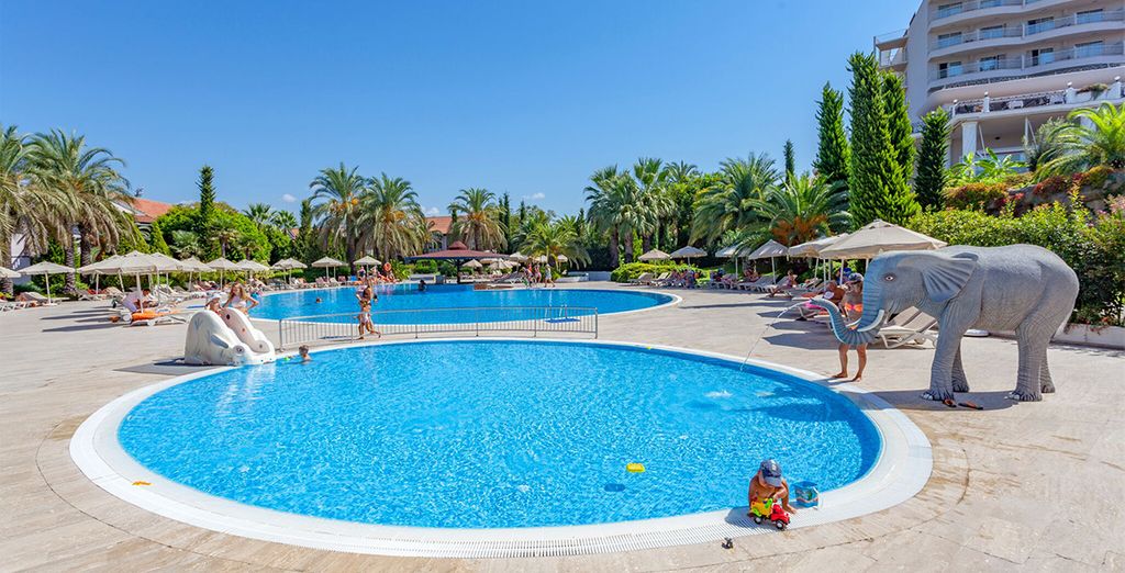 Starlight Resort Hotel 5*