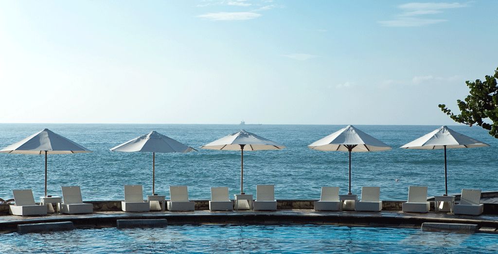 Ubud Village Hotel 4* + Wyndham Sundancer Resort 5* + Hilton Bali Resort 5*