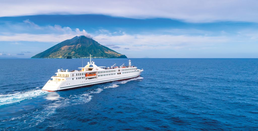 7-night cruise: Christmas in Italy – Naples