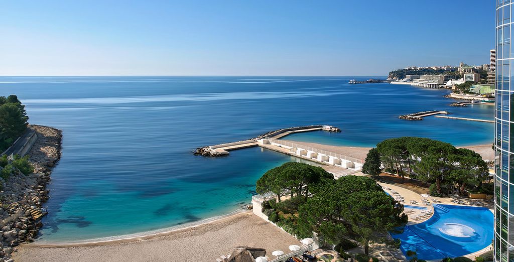 Le Méridien Beach Plaza 4*