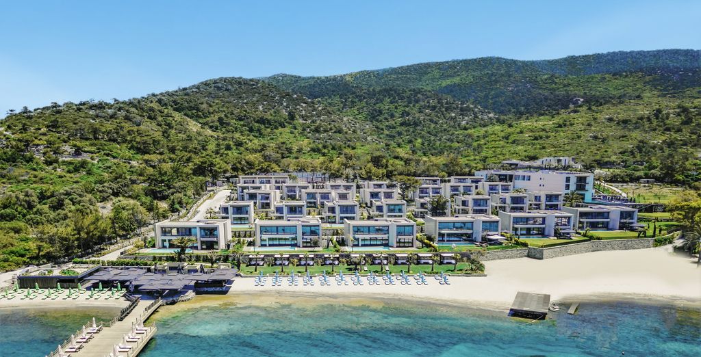 Beachfront dining in Bodrum