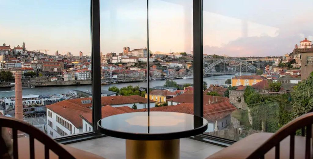 Hilton Porto Gaia 5* - Porto - Up To 70% Off | Voyage Privé